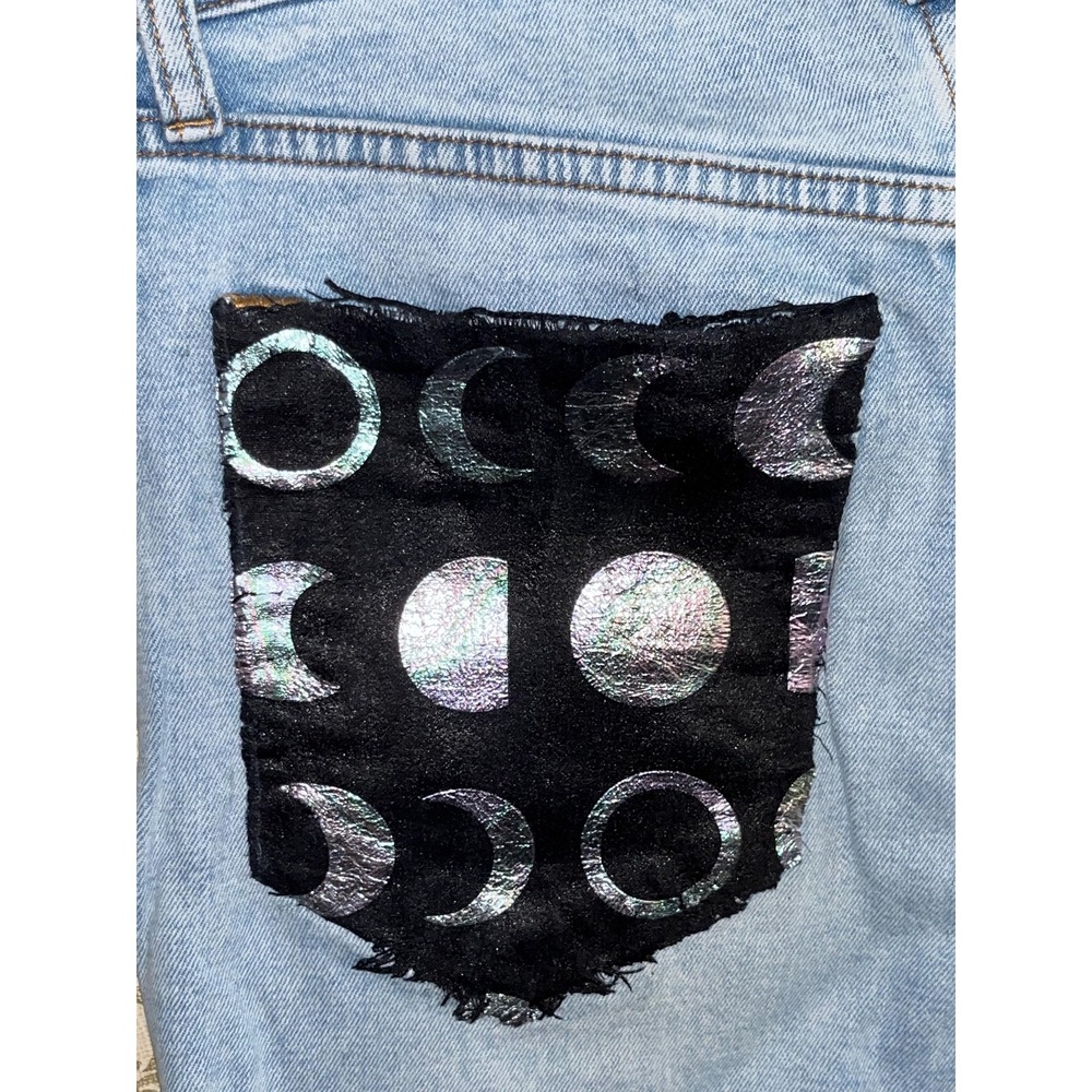 Abercrombie & Fitch Celestial Whimsy Women's Denim Jean Shorts Upcycled Sz. 6 - Picture 3 of 8